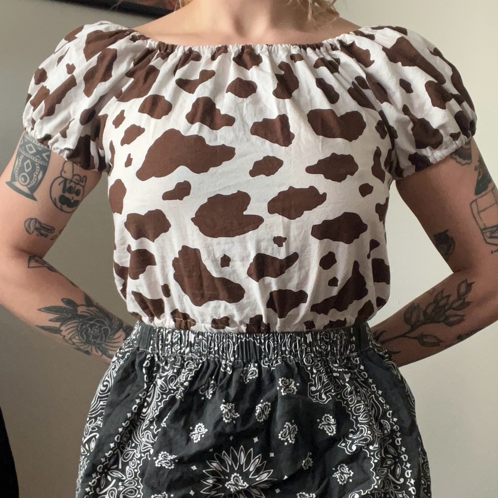 Lady Friend Texas Brown Cow Print Puff Sleeve Top